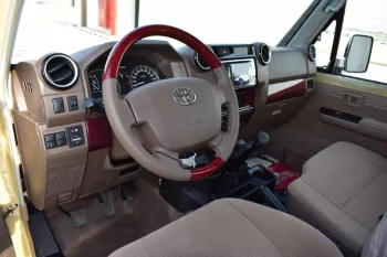 2023 TOYOTA LAND CRUISER 79 SINGLE CAB PICKUP DLX V8 4.5L DIESEL 4WD MANUAL TRANSMISSION