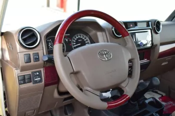 2023 TOYOTA LAND CRUISER 79 SINGLE CAB PICKUP DLX V8 4.5L DIESEL 4WD MANUAL TRANSMISSION