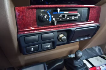2023 TOYOTA LAND CRUISER 79 SINGLE CAB PICKUP DLX V8 4.5L DIESEL 4WD MANUAL TRANSMISSION