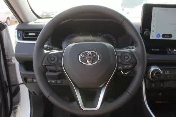 LHD - TOYOTA RAV4 2.0L PETROL FULL OPTIONS AUTOMATIC 2023 WHITE