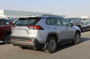 LHD - TOYOTA RAV4 2.0L PETROL FULL OPTIONS AUTOMATIC SILVER 2023