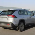 LHD - TOYOTA RAV4 2.0L PETROL FULL OPTIONS AUTOMATIC SILVER 2023 - Thumbnail 4