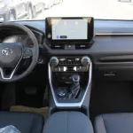 LHD - TOYOTA RAV4 2.0L PETROL FULL OPTIONS AUTOMATIC SILVER 2023 - Thumbnail 10