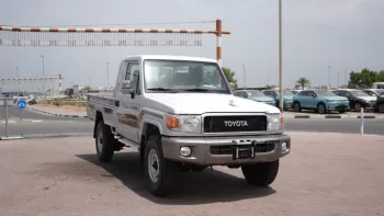 2022 TOYOTA LAND CRUISER PICKUP SINGLE CAB 4.0L V6 silver