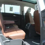 volkswagen teramont comfort line 3.6l suv 2023 4doors - Thumbnail 16