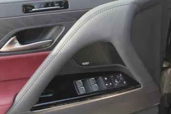 2023 LEXUS LS600 SIGNATURE FULL OPTION (EUROPE SPEC)