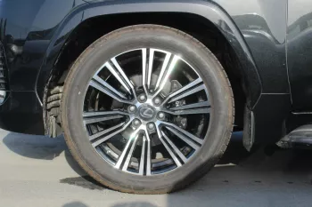 2023 LEXUS LS600 SIGNATURE FULL OPTION (EUROPE SPEC)