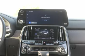 LEXUS LS600 SIGNATURE 2023 MODEL YEAR FULL OPTION (EUROPE SPEC)