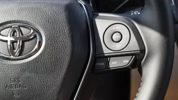 TOYOTA CAMRY GLE 2.5L HYBRID 2023 EXPORT PRICE