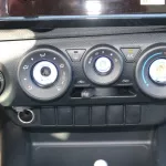 LHD - TOYOTA HILUX 2.4L DIESEL 4WD DOUBLE CAB MANUAL 2023 - Thumbnail 16