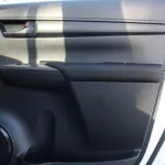 LHD - TOYOTA HILUX 2.4L DIESEL 4WD DOUBLE CAB MANUAL 2023 - Thumbnail 17