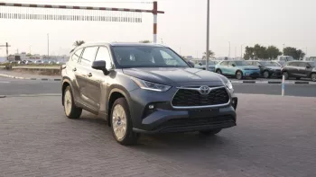 Toyota Highlander hybrid 2023 2.5L V4 AWD