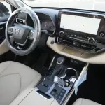 Toyota Highlander hybrid 2023 2.5L V4 AWD - Thumbnail 16