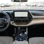 Toyota Highlander hybrid 2023 2.5L V4 AWD - Thumbnail 22