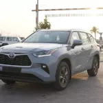 Toyota Highlander Hybrid Bronze Edition 2.5L V4 2023 - Thumbnail 3
