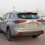 Toyota Highlander Hybrid Bronze Edition 2.5L V4 2023 - Thumbnail 4