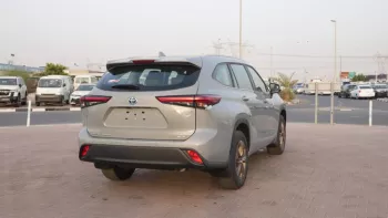 Toyota Highlander Hybrid Bronze Edition 2.5L V4 2023