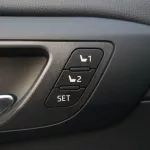Toyota Highlander Hybrid Bronze Edition 2.5L V4 2023 - Thumbnail 8