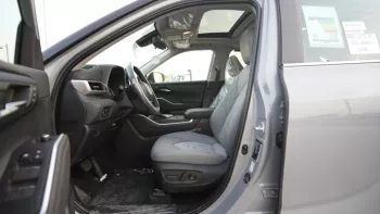 Toyota Highlander Hybrid Bronze Edition 2.5L V4 2023