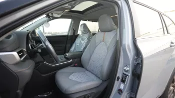 Toyota Highlander Hybrid Bronze Edition 2.5L V4 2023