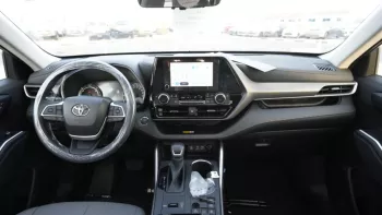 Toyota Highlander Hybrid Bronze Edition 2.5L V4 2023