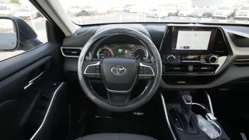 Toyota Highlander Hybrid Bronze Edition 2.5L V4 2023