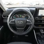 Toyota Highlander Hybrid Bronze Edition 2.5L V4 2023 - Thumbnail 12