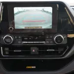 Toyota Highlander Hybrid Bronze Edition 2.5L V4 2023 - Thumbnail 16