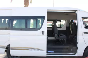 LHD - TOYOTA HIACE 2.7L PETROL 13 SEATER HIGH ROOF STD MANUAL 2023 WHITE