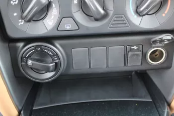 LHD - TOYOTA FORTUNER 2.7L PETROL 4WD AUTOMATIC BLACK 2023