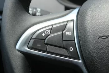 2023 RENULT DUSTOR 1.6, AT, PETROL