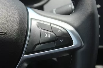 2023 RENULT DUSTOR 1.6, AT, PETROL