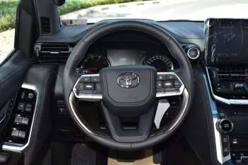 2022 MODEL TOYOTA LAND CRUISER 300 VXR+ V6 3.3L DIESEL TWIN TURBO AUTOMATIC TRANSMISSION