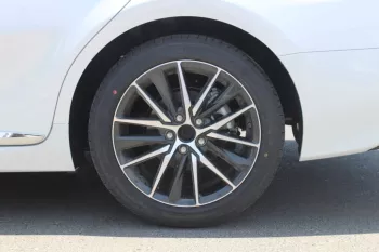 TOYOTA CAMRY LIMITED 3.5L PETROL FWD 2023 V6