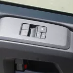 Toyota Hiace cargo van 3.5l petrol 2023 - Thumbnail 7