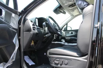 KIA Sorento 2.5l petrol 2023 Model Year V4