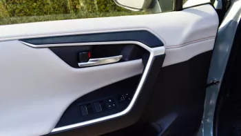 Toyota Rav4 Hybrid V4 4WD 2023 Full Option