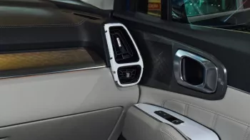 Kia Sorento 2023 AWD 3.5L V6 Full Option 7 Seats
