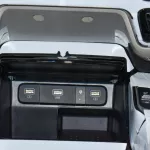 Kia Sorento 2023 AWD 3.5L V6 Full Option 7 Seats - Thumbnail 24