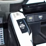 Kia Sorento 2023 AWD 3.5L V6 Full Option 7 Seats - Thumbnail 28