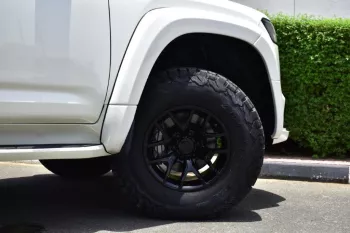 2022 MODEL TOYOTA LAND CRUISER 300  XTREME EDITION  GXR V6 3.3L TWIN TURBO AUTOMATIC TRANSMISSION
