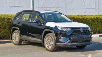 Toyota RAV4 Hybrid AWD 2.5L with sunroof 2023