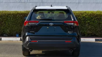 Toyota RAV4 Hybrid AWD 2.5L with sunroof 2023