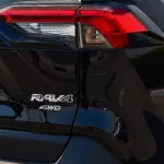 Toyota RAV4 Hybrid AWD 2.5L with sunroof 2023 - Thumbnail 10