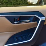 Toyota RAV4 Hybrid AWD 2.5L with sunroof 2023 - Thumbnail 12