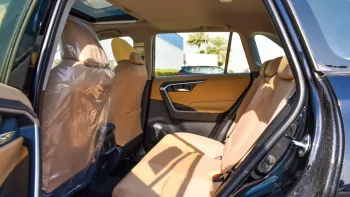 Toyota RAV4 Hybrid AWD 2.5L with sunroof 2023