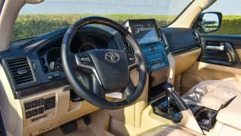 Toyota Land Cruiser GXR V6 4WD 2021