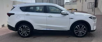 LHD - JETOUR X70 PLUS 1.6 PETROL 4WD 2023 Model Year AUTO