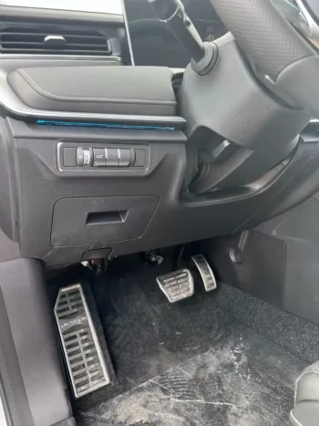 LHD - JETOUR X70 PLUS 1.6 PETROL 4WD 2023 Model Year AUTO