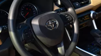 Toyota Rav4 Hybrid V4 4WD 2023 White Color